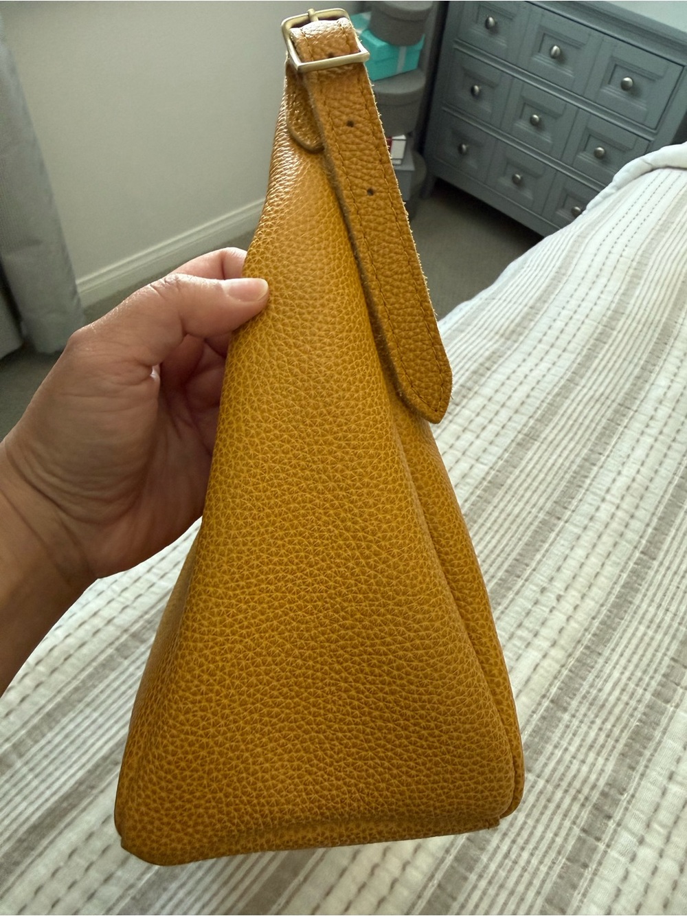 Portland Leather Goods Medium Aspen in Sunshine. Premium - Picture 5 of 16